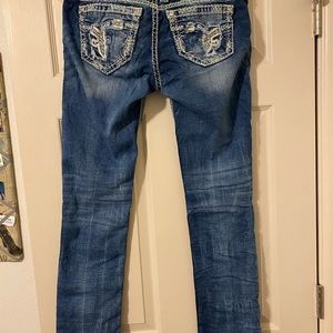 Straight Leg Rock Revival Jeans